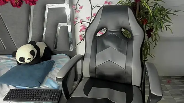 Black Rose2 online show from October 9, 2025, 12:06 pm