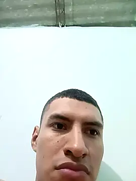 Rogersmit2 online show from October 3, 2025, 4:47 am