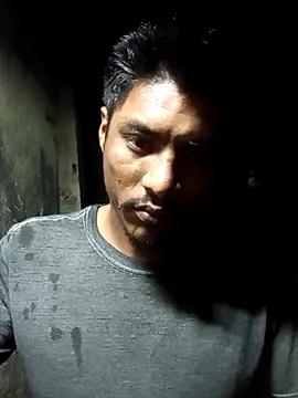 Snapshot of Aqua2312 chatting on April 8, 2026, 4:36 am Aqua2312 online show from April 8, 2026, 4:36 am