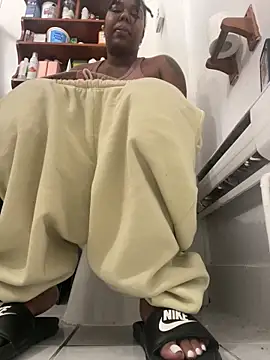 Goddess Nafeesha online show from February 1, 2026, 1:26 am