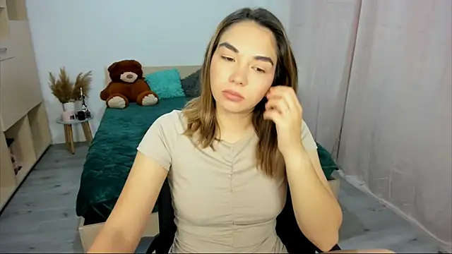 Alexa Dolly12 online show from September 19, 2025, 5:22 am