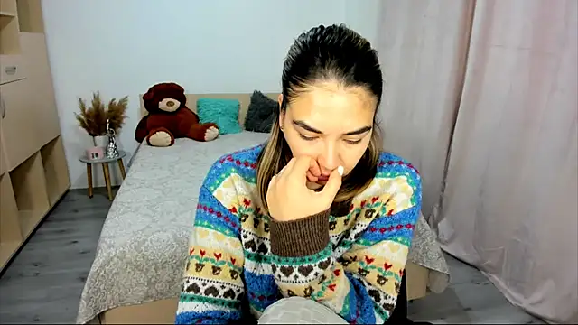 Alexa Dolly12 online show from October 4, 2025, 6:04 am