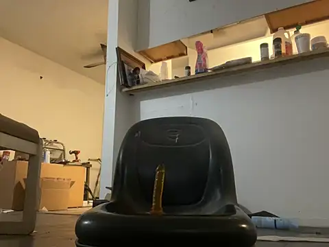 Snapshot of freakzmexx chatting on March 19, 2025, 9:28 am freakzmexx online show from March 19, 2025, 9:28 am