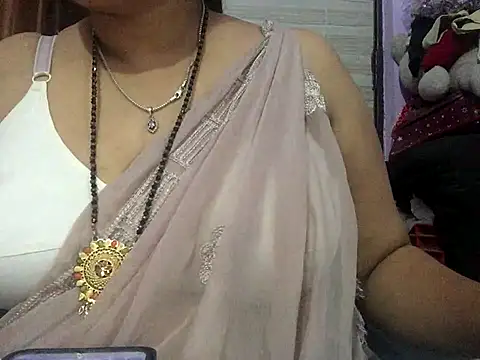 Desi bhabhiii online show from November 19, 2025, 5:40 am