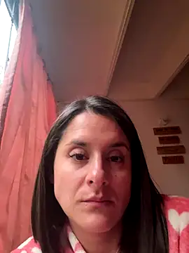 Snapshot of Alice_milf_ chatting on December 20, 2025, 11:35 am Alice milf online show from December 20, 2025, 11:35 am