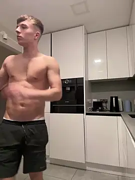 heyaeric online show from December 31, 2024, 9:50 pm