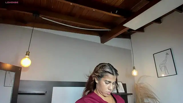 SaraaJhonsonn online show from March 26, 2026, 2:37 pm