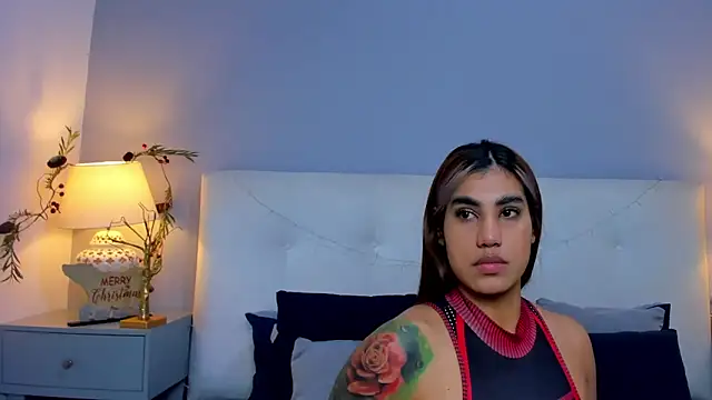 SaraaJhonsonn online show from December 1, 2025, 3:57 pm