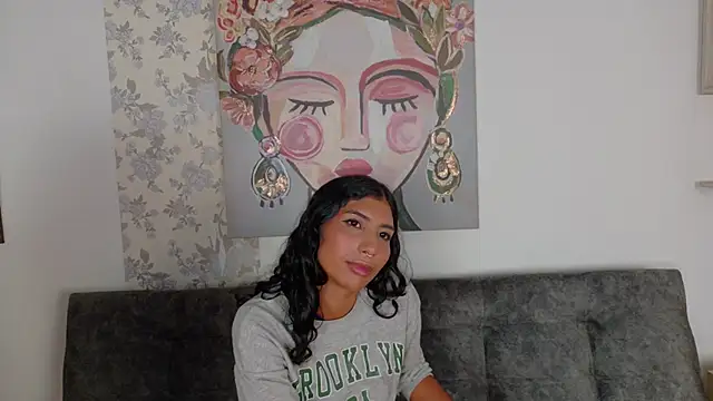 Snapshot of taty_miller chatting on September 20, 2025, 8:14 pm taty miller online show from September 20, 2025, 8:14 pm