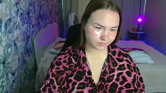 Snapshot of Jenny_Fox chatting on October 4, 2025, 5:53 am Jenny Fox online show from October 4, 2025, 5:53 am