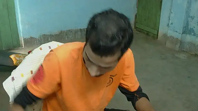 Snapshot of Alex_Suman25 chatting on November 10, 2025, 6:07 am Alex Suman25 online show from November 10, 2025, 6:07 am