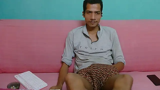 Snapshot of Alex_Suman25 chatting on November 14, 2025, 12:42 pm Alex Suman25 online show from November 14, 2025, 12:42 pm