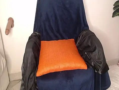 Snapshot of Mamii_water chatting on February 22, 2025, 9:56 am Mamii water online show from February 22, 2025, 9:56 am