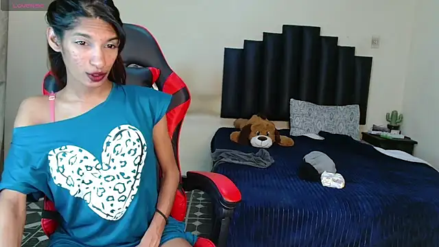 Silkylicious online show from November 19, 2025, 10:43 pm