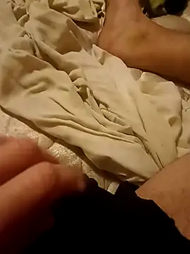 Uruguayo1988 online show from December 1, 2025, 1:06 am