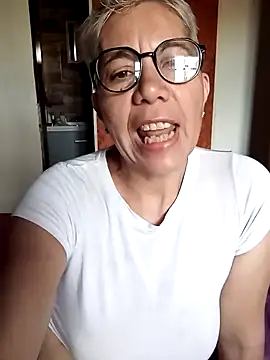 luz bella online show from January 12, 2025, 11:07 am