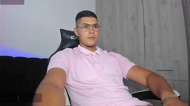 Iamdylan777 online show from February 12, 2025, 4:54 am