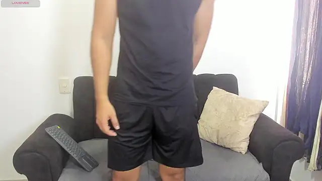 Snapshot of Iamdylan777 chatting on April 21, 2026, 3:51 pm Iamdylan777 online show from April 21, 2026, 3:51 pm