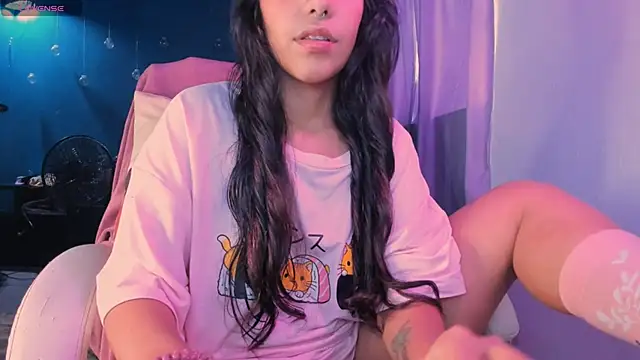 AllisonCatUwU online show from February 10, 2025, 8:21 pm