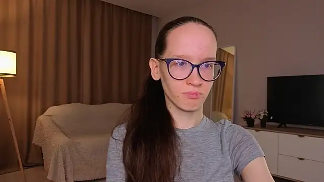 Snapshot of BettyBrowni chatting on April 9, 2026, 4:13 pm BettyBrowni online show from April 9, 2026, 4:13 pm