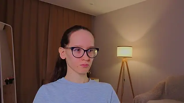 Snapshot of BettyBrowni chatting on March 8, 2026, 4:21 pm BettyBrowni online show from March 8, 2026, 4:21 pm