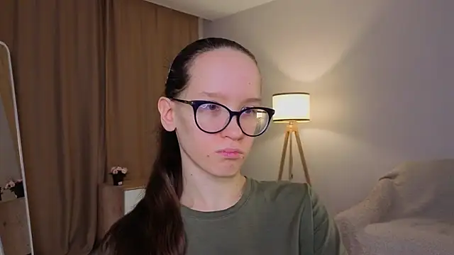 BettyBrowni online show from February 7, 2026, 4:04 pm