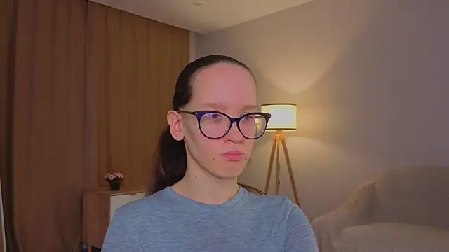 Snapshot of BettyBrowni chatting on March 5, 2026, 4:03 pm BettyBrowni online show from March 5, 2026, 4:03 pm