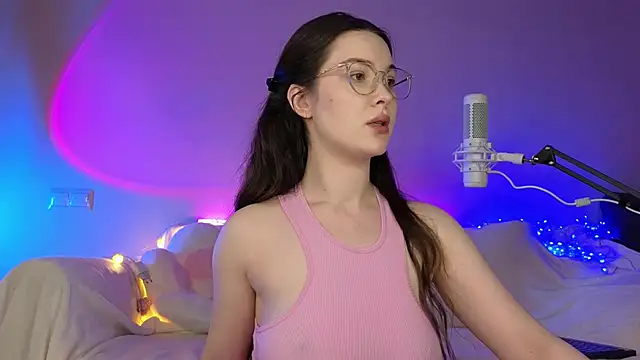 AokiAnna online show from December 3, 2025, 7:41 am