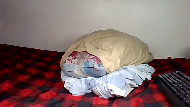 Snapshot of Precious_Diva chatting on May 1, 2026, 11:32 pm Precious Diva online show from May 1, 2026, 11:32 pm