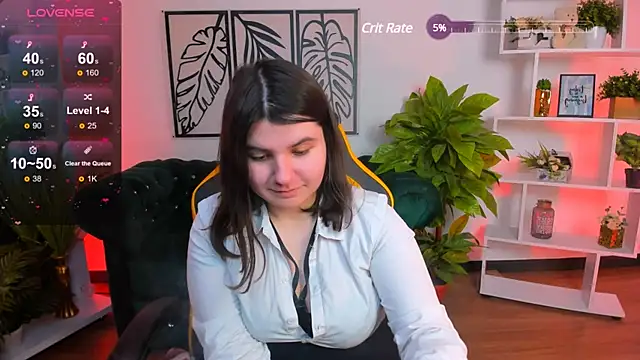 Snapshot of Viola__Shy chatting on February 26, 2025, 3:14 am Viola Shy online show from February 26, 2025, 3:14 am