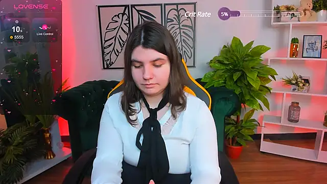 Snapshot of Viola__Shy chatting on March 12, 2025, 12:42 am Viola Shy online show from March 12, 2025, 12:42 am