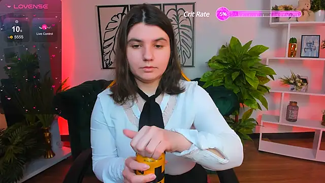 Snapshot of Viola__Shy chatting on March 11, 2025, 9:37 pm Viola Shy online show from March 11, 2025, 9:37 pm