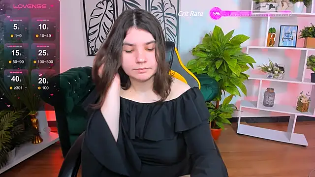 Snapshot of Viola__Shy chatting on February 27, 2025, 9:14 pm Viola Shy online show from February 27, 2025, 9:14 pm