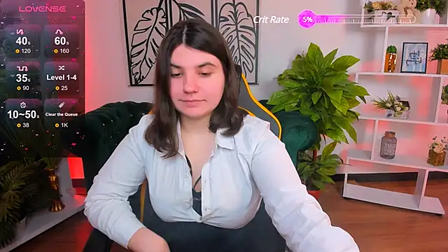Snapshot of Viola__Shy chatting on February 26, 2025, 9:09 pm Viola Shy online show from February 26, 2025, 9:09 pm