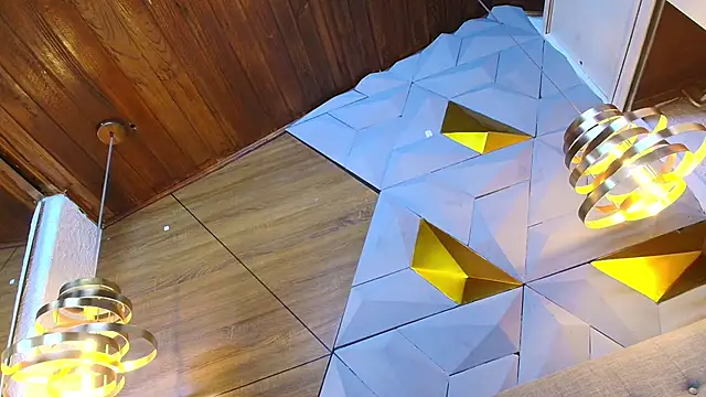 sarah banks1 online show from March 19, 2025, 7:06 pm