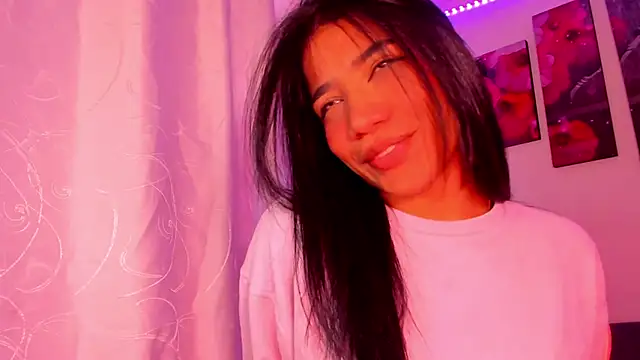 Snapshot of Alissarhys26 chatting on March 4, 2025, 9:22 pm Alissarhys26 online show from March 4, 2025, 9:22 pm