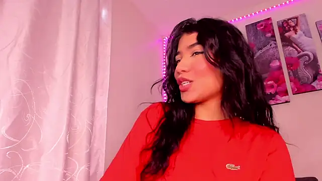 Snapshot of Alissarhys26 chatting on March 13, 2025, 8:22 pm Alissarhys26 online show from March 13, 2025, 8:22 pm