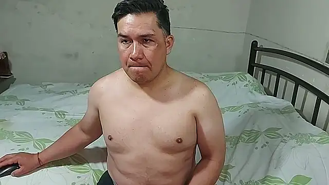 ferchoDC78 online show from February 10, 2026, 4:55 am