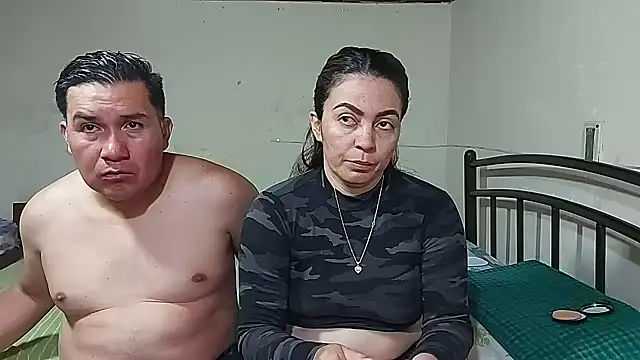 ferchoDC78 online show from February 13, 2026, 2:33 am