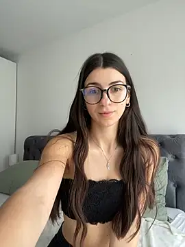 Snapshot of Wildberry_ chatting on April 1, 2026, 2:58 pm Wildberry online show from April 1, 2026, 2:58 pm