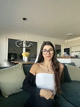 Snapshot of Wildberry_ chatting on March 19, 2026, 8:47 am Wildberry online show from March 19, 2026, 8:47 am