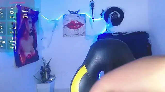 Charlotte mh online show from October 14, 2025, 12:50 pm