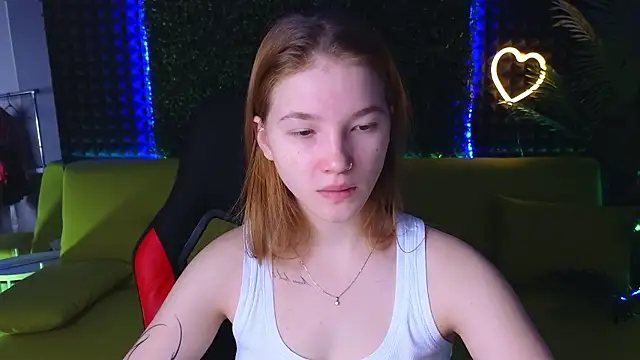 Snapshot of erikabrian chatting on December 3, 2024, 1:25 am erikabrian online show from December 3, 2024, 1:25 am