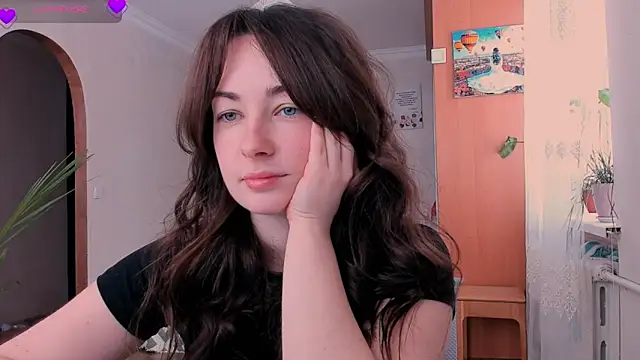 cClandesTina online show from February 11, 2026, 12:05 pm