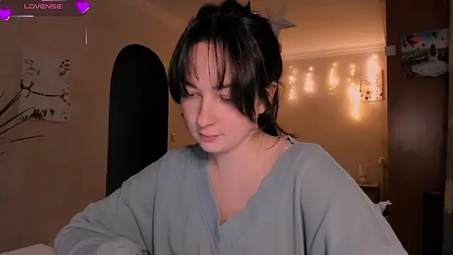 Snapshot of cClandesTina chatting on March 29, 2026, 9:27 pm cClandesTina online show from March 29, 2026, 9:27 pm