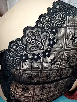 Snapshot of Haralushiaaa chatting on November 25, 2025, 8:20 pm Haralushiaaa online show from November 25, 2025, 8:20 pm