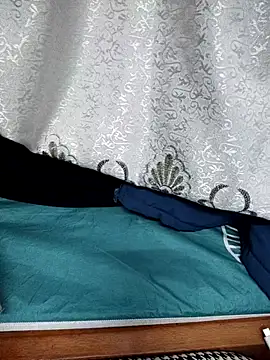 Snapshot of Haralushiaaa chatting on November 24, 2025, 8:09 pm Haralushiaaa online show from November 24, 2025, 8:09 pm