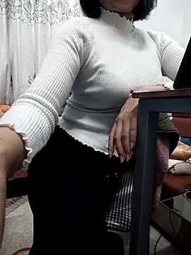 Snapshot of Haralushiaaa chatting on November 23, 2025, 3:22 pm Haralushiaaa online show from November 23, 2025, 3:22 pm