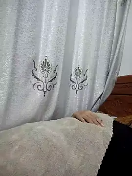 Snapshot of Haralushiaaa chatting on October 22, 2025, 11:03 pm Haralushiaaa online show from October 22, 2025, 11:03 pm