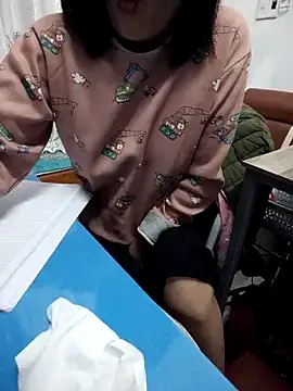 Snapshot of Haralushiaaa chatting on November 29, 2025, 1:17 am Haralushiaaa online show from November 29, 2025, 1:17 am